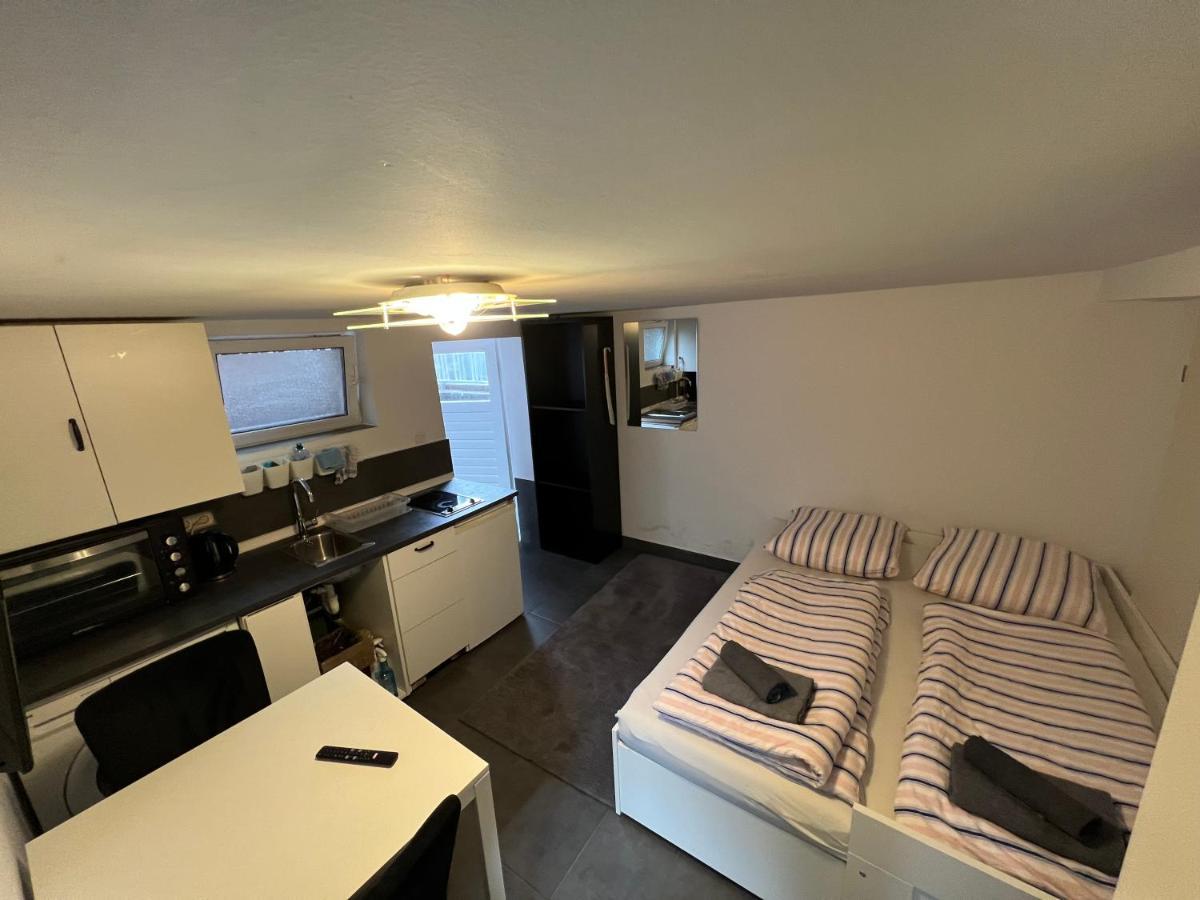 1 Apartment *